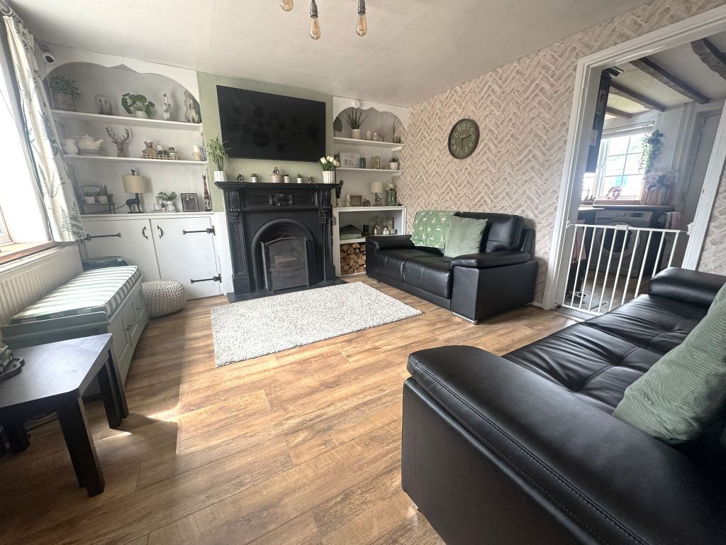 Property photo 2 of 21 38