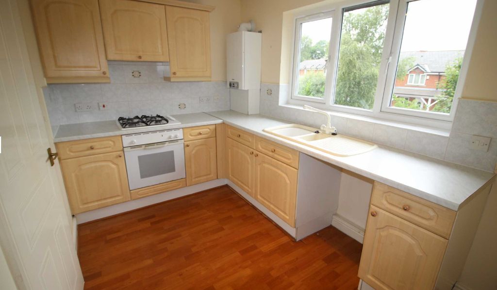 Property photo 2 of 6