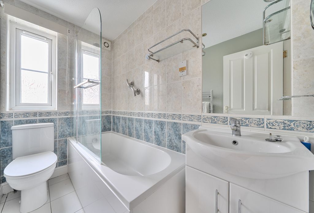 Property photo 3 of 23 1470537-15-6A1981...
