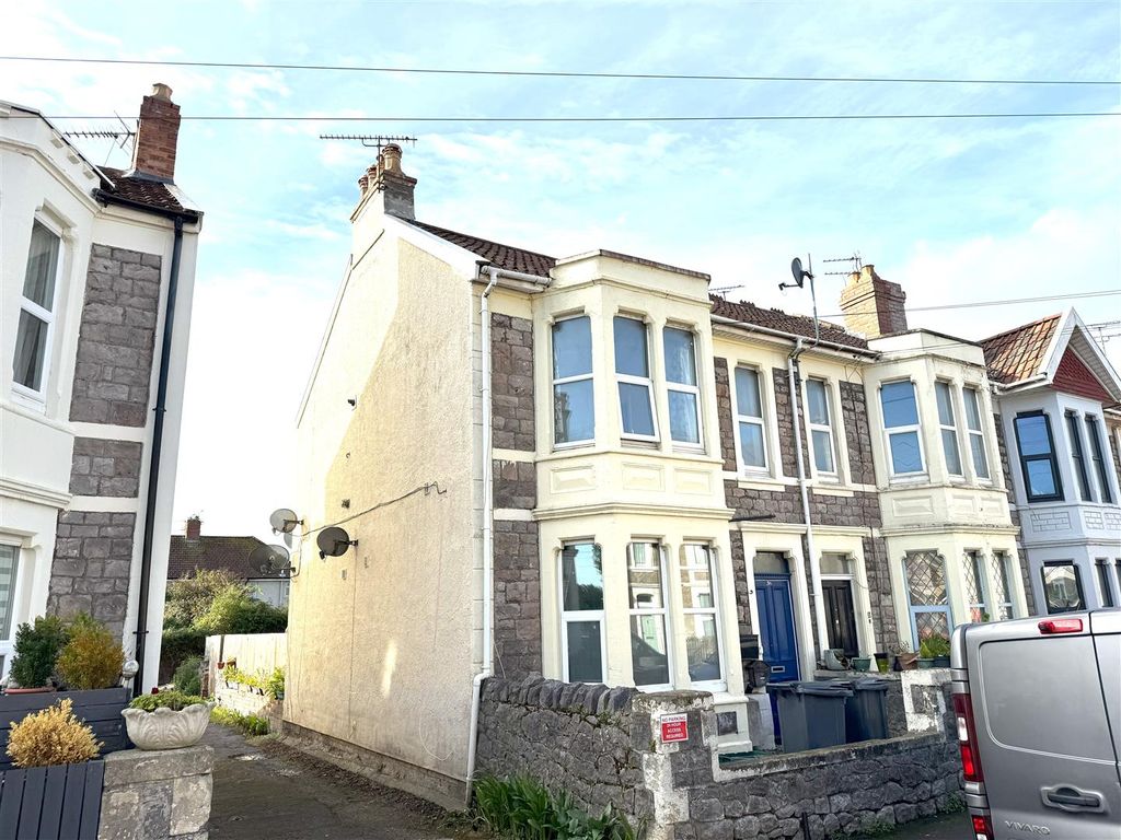 Property photo 1 of 11 Front.Jpeg