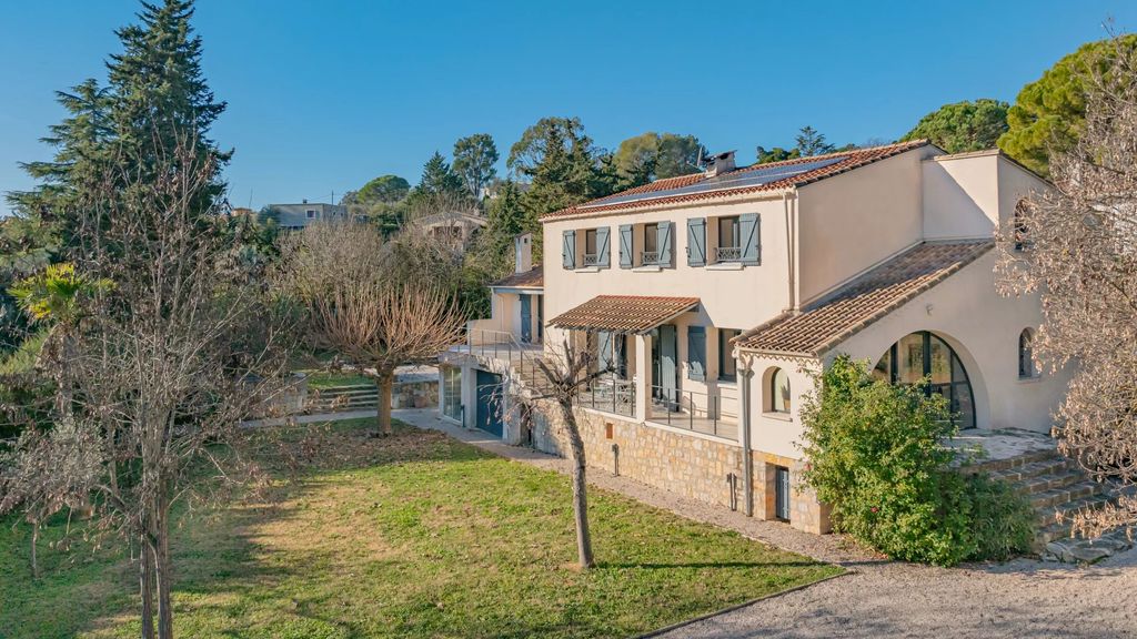 Property photo 1 of 39