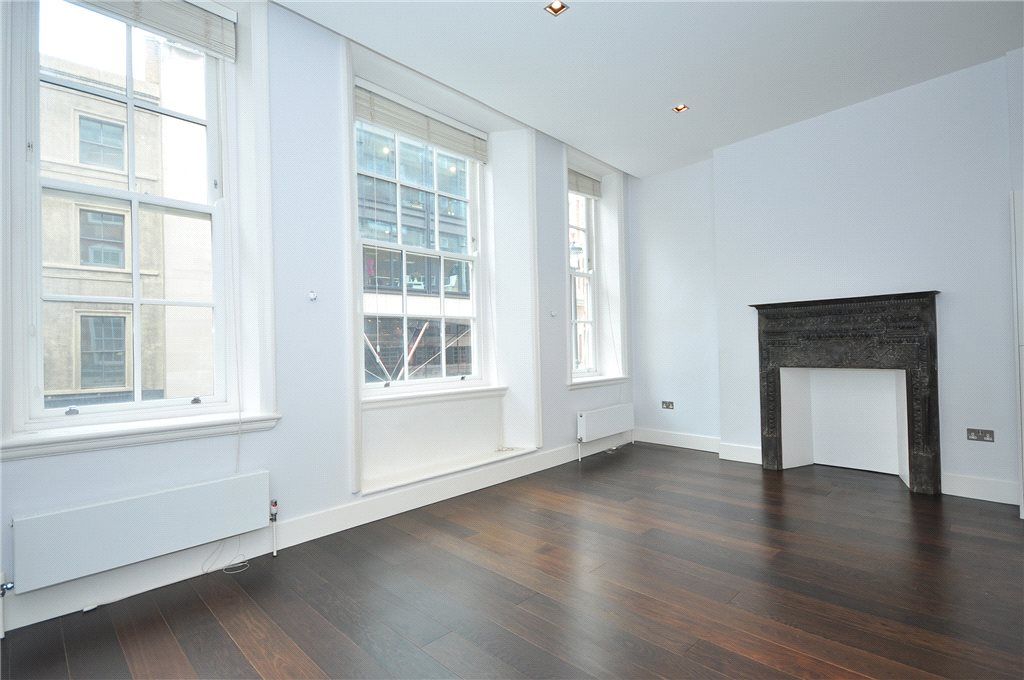 Property photo 2 of 7 Long Acre