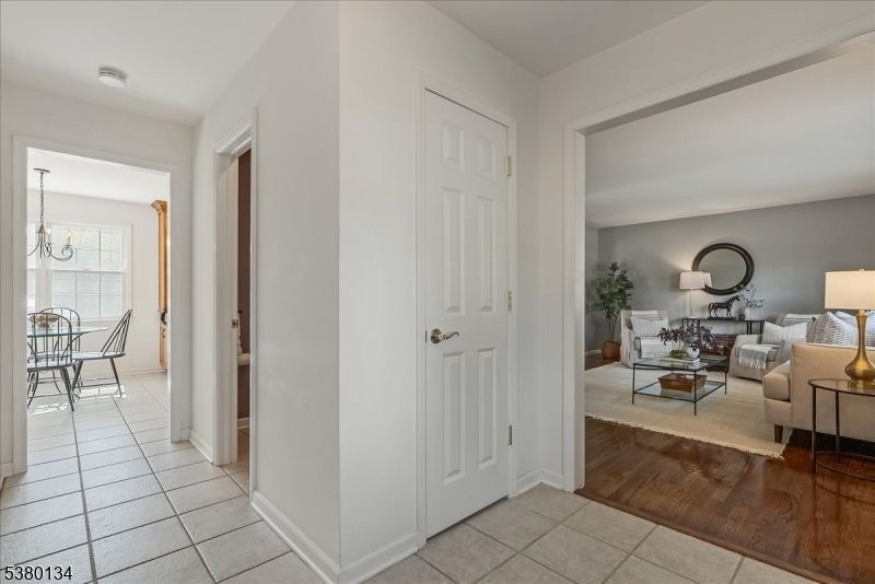 Property photo 3 of 8 <Alttext/>