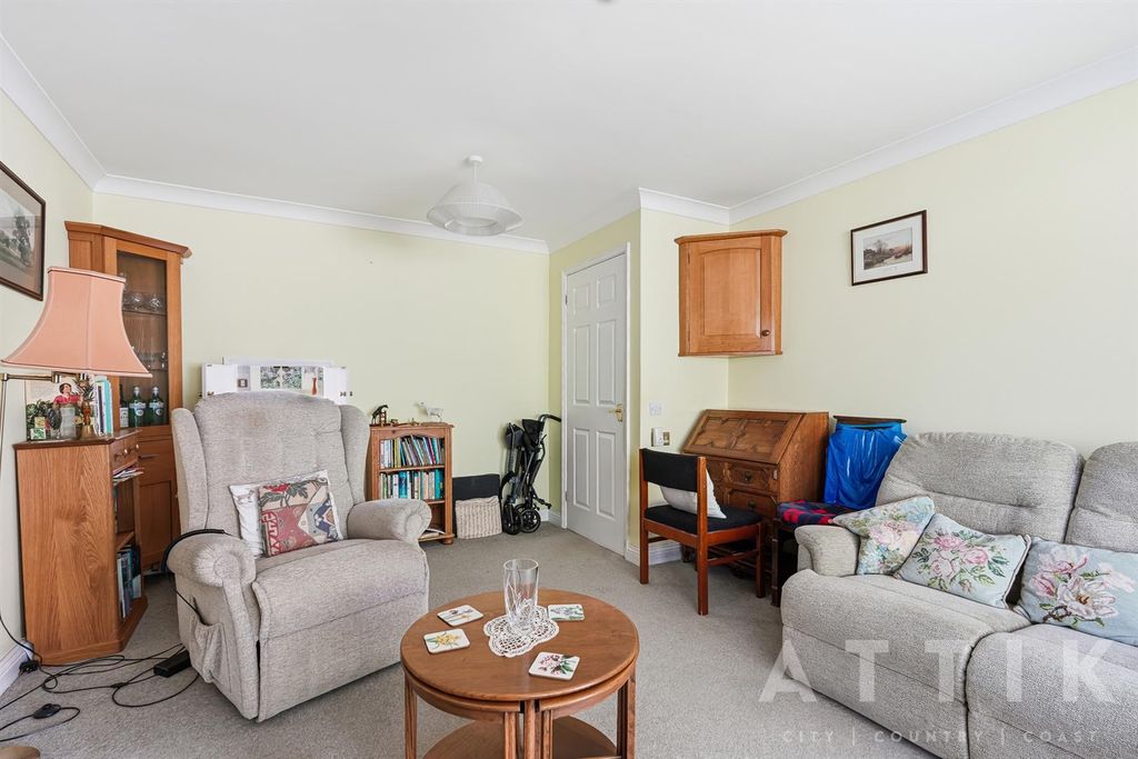Additional image 11 of 2 bed detached bungalow for saleOld Brewery Yard, Halesworth IP19
