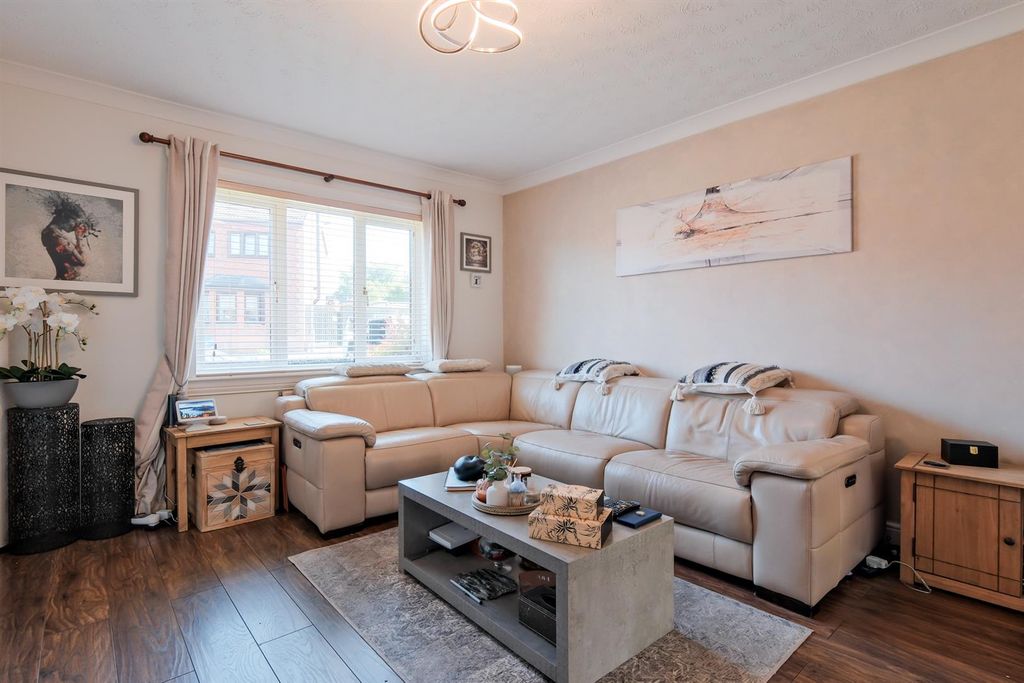Property photo 3 of 40 008-7 Conservation Place ML2 8Ef.Jpg
