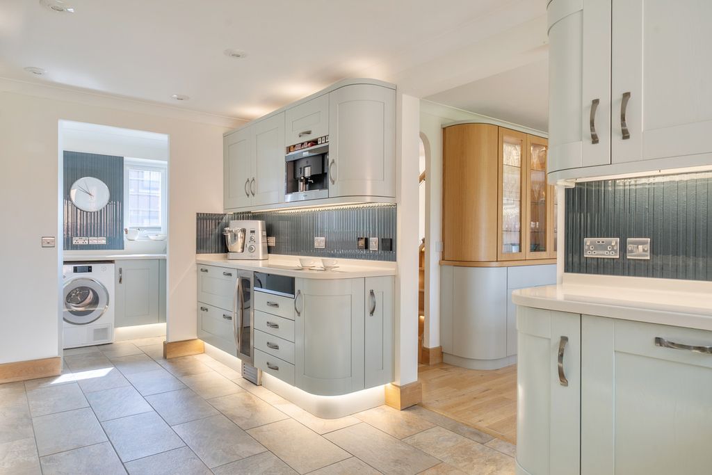 Additional image 8 of 4 bed detached house for saleSpeedwell Close, Melksham SN12
