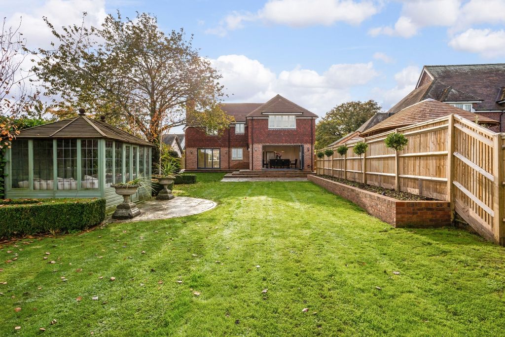 Property photo 1 of 10