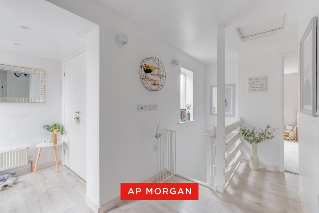 Property photo 2 of 22 Picture No. 03