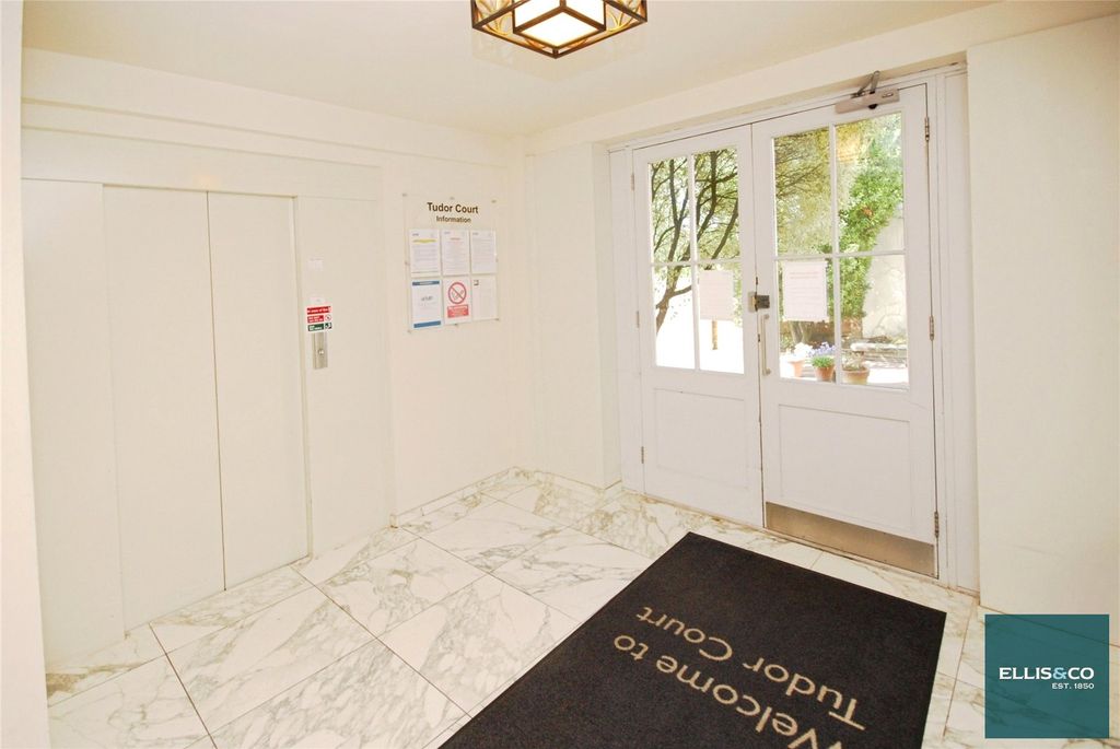 Property photo 2 of 9 Picture No. 10