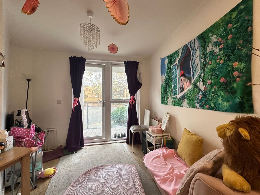 Property photo 3 of 11 Picture No. 21