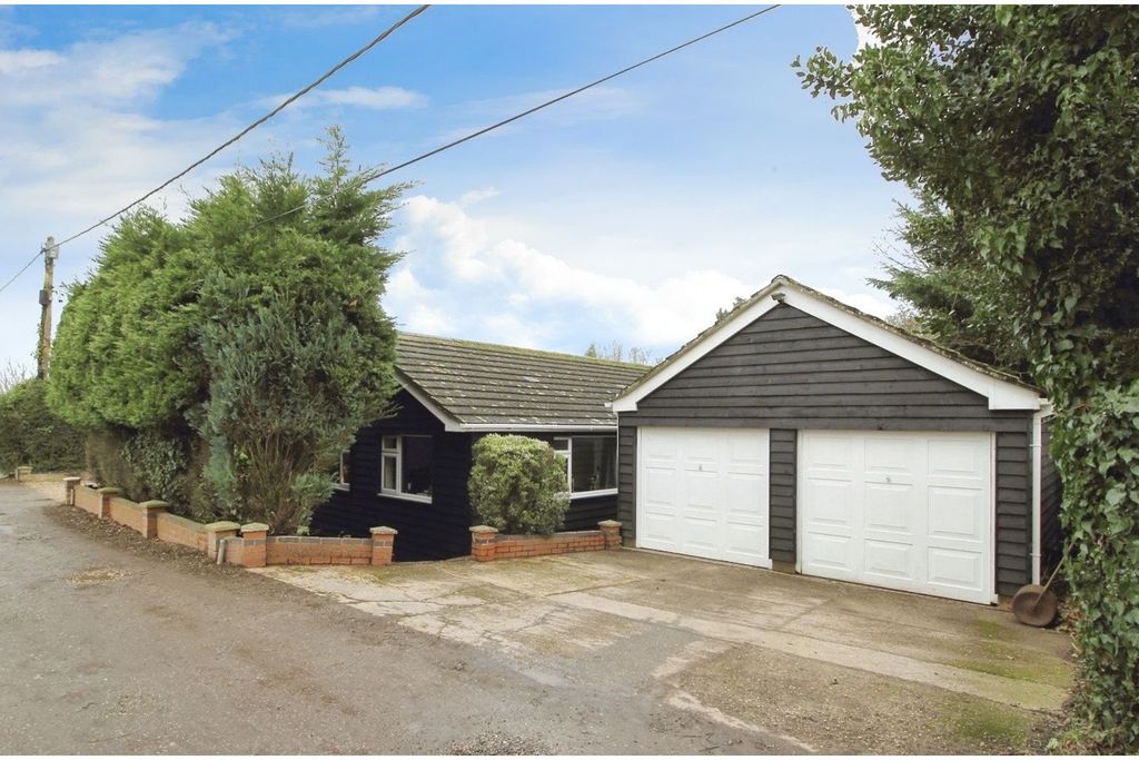 Property photo 2 of 19 Double Garage