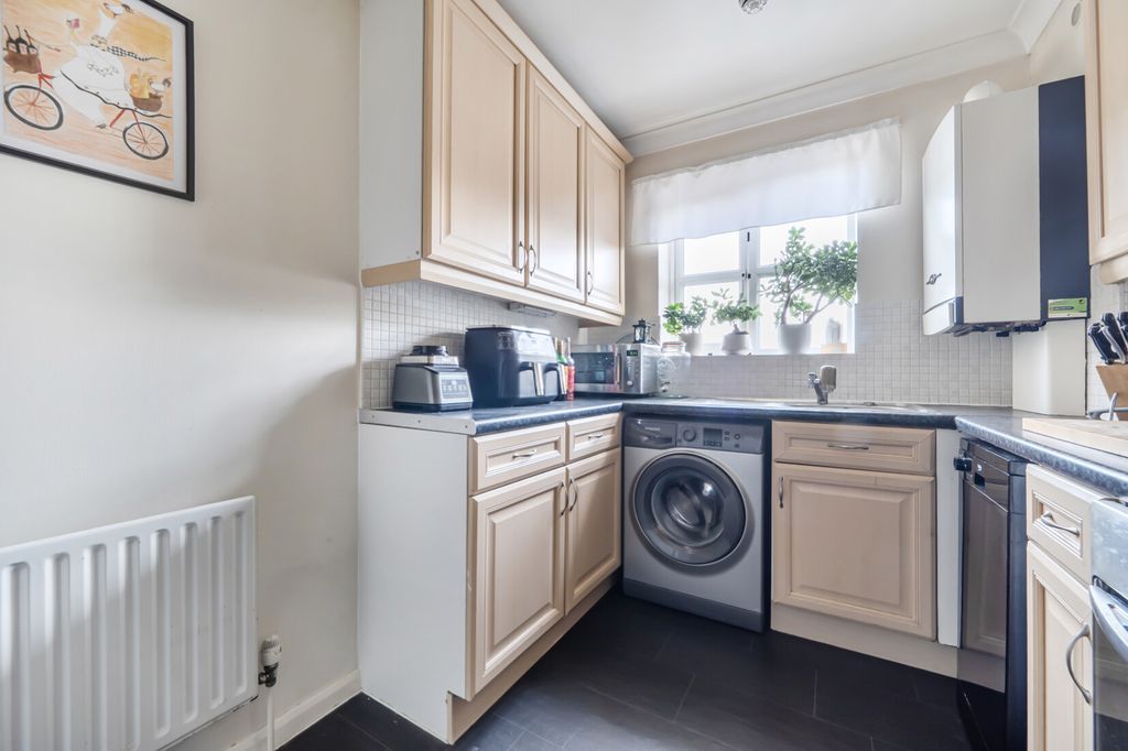 Property photo 3 of 13 Kitchen