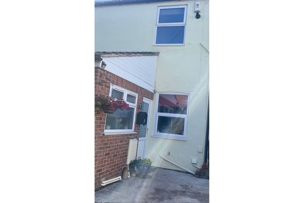 Property photo 3 of 21