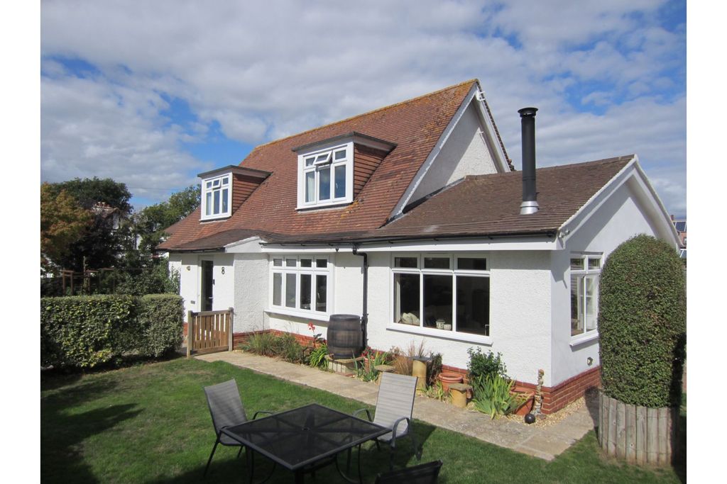 Property photo 1 of 27