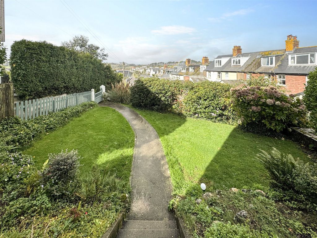 Property photo 2 of 13 Picture No. 33