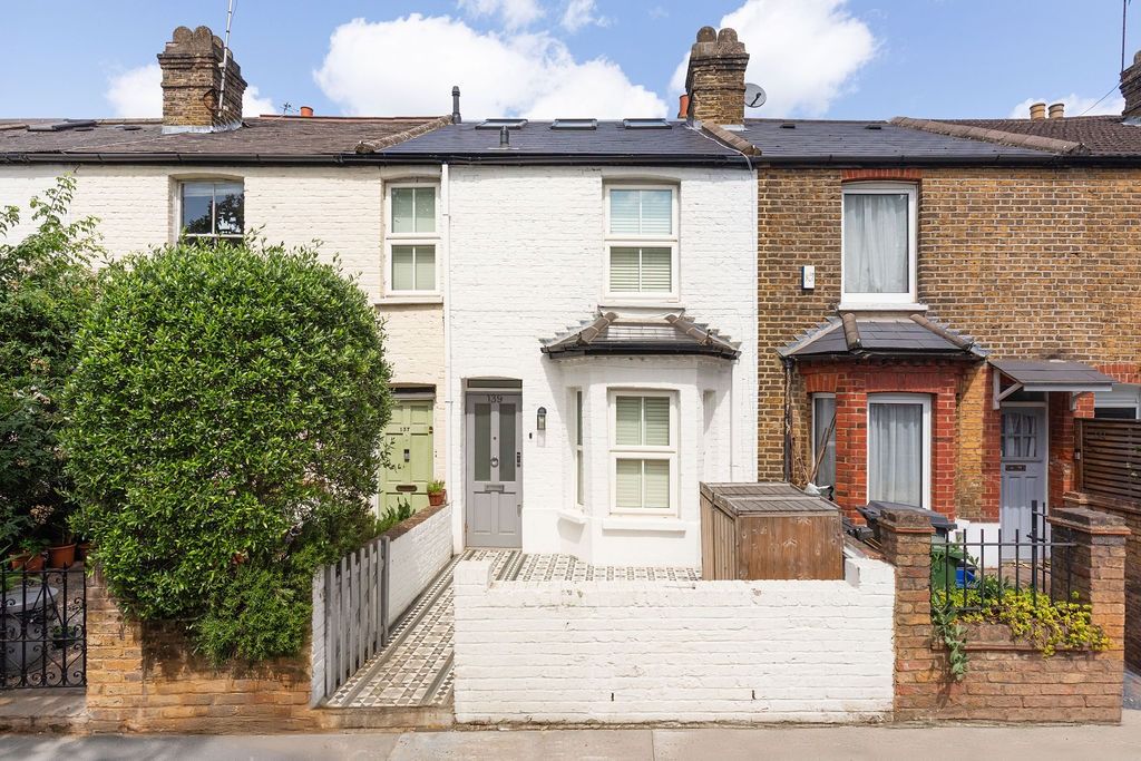 Property photo 2 of 14 5118631