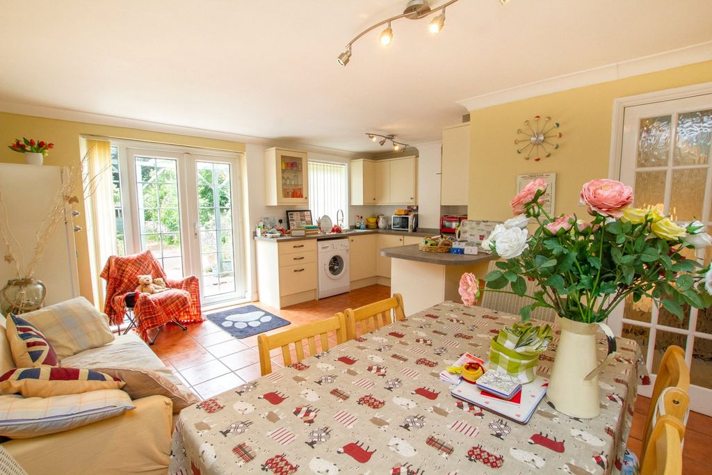 Property photo 2 of 14 Reception Room