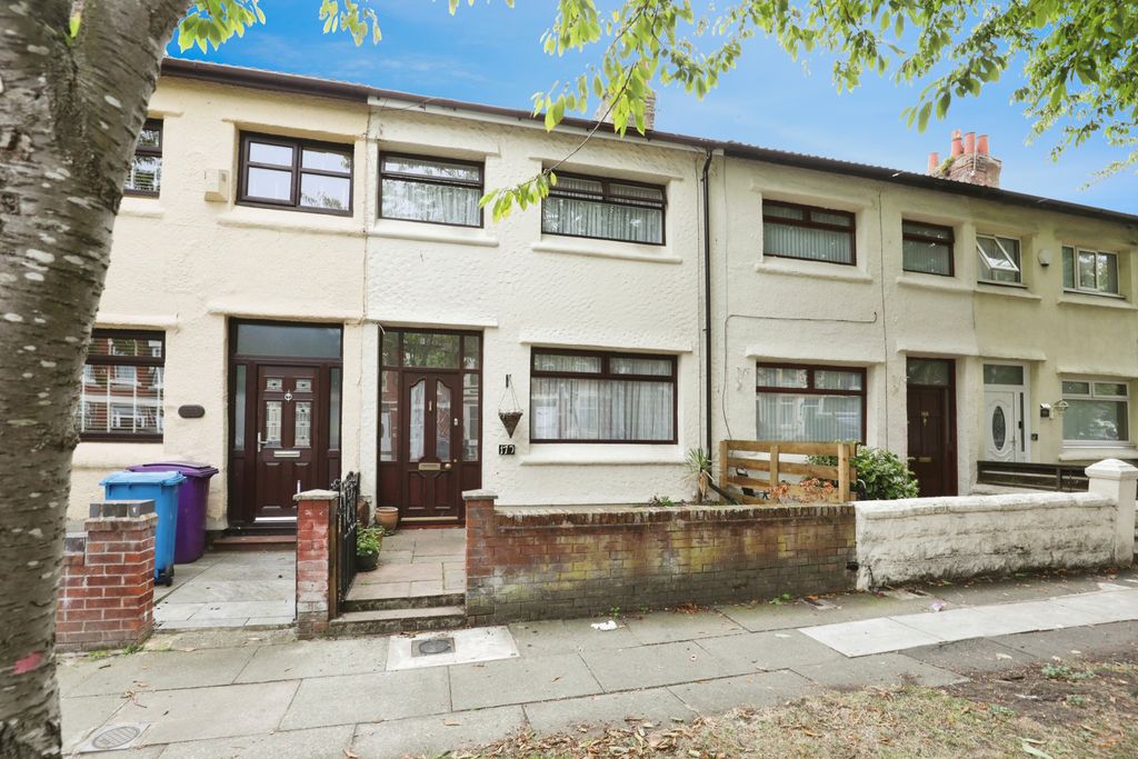 Property photo 2 of 15