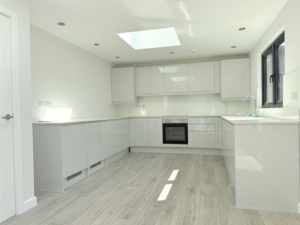Property photo 2 of 11 Picture No. 11