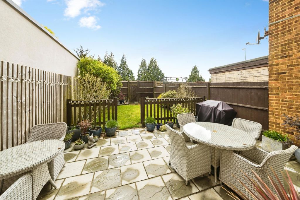 Property photo 2 of 16