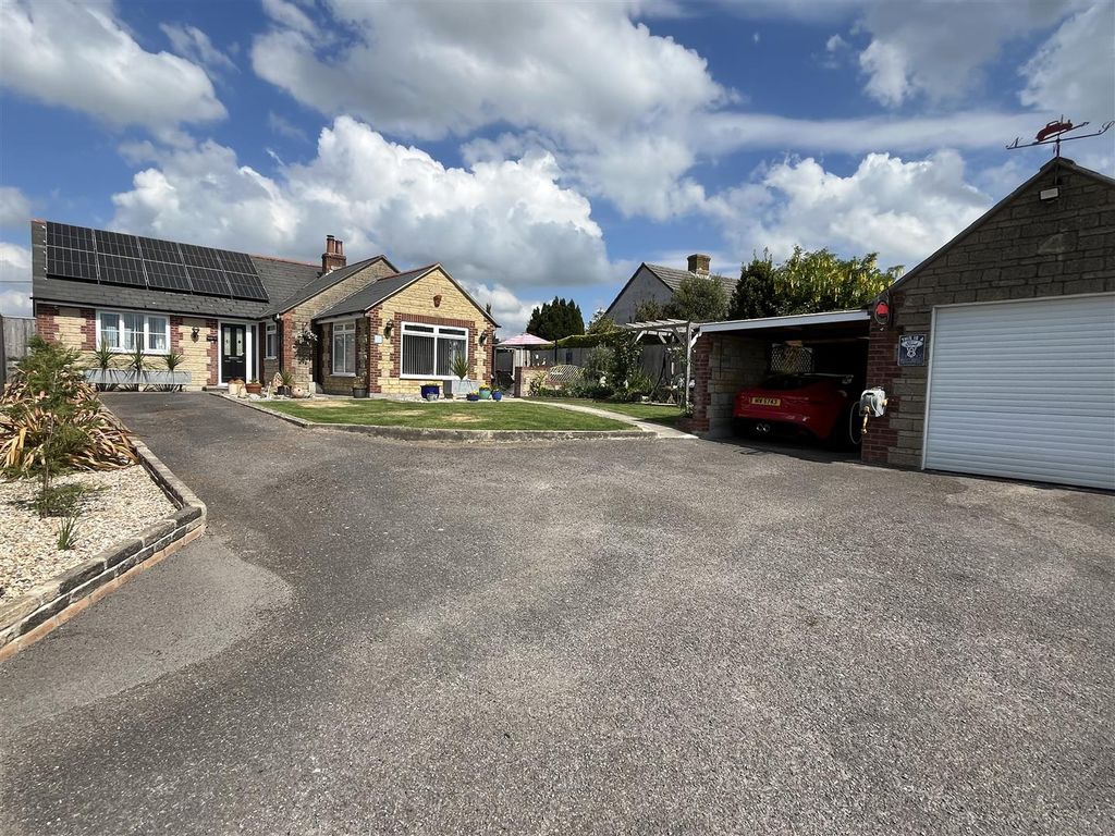 Property photo 1 of 15 Front