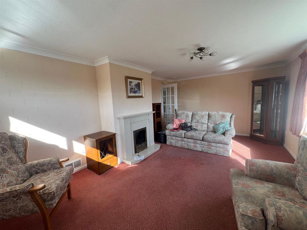 Property photo 3 of 19 Living 2.Jpg