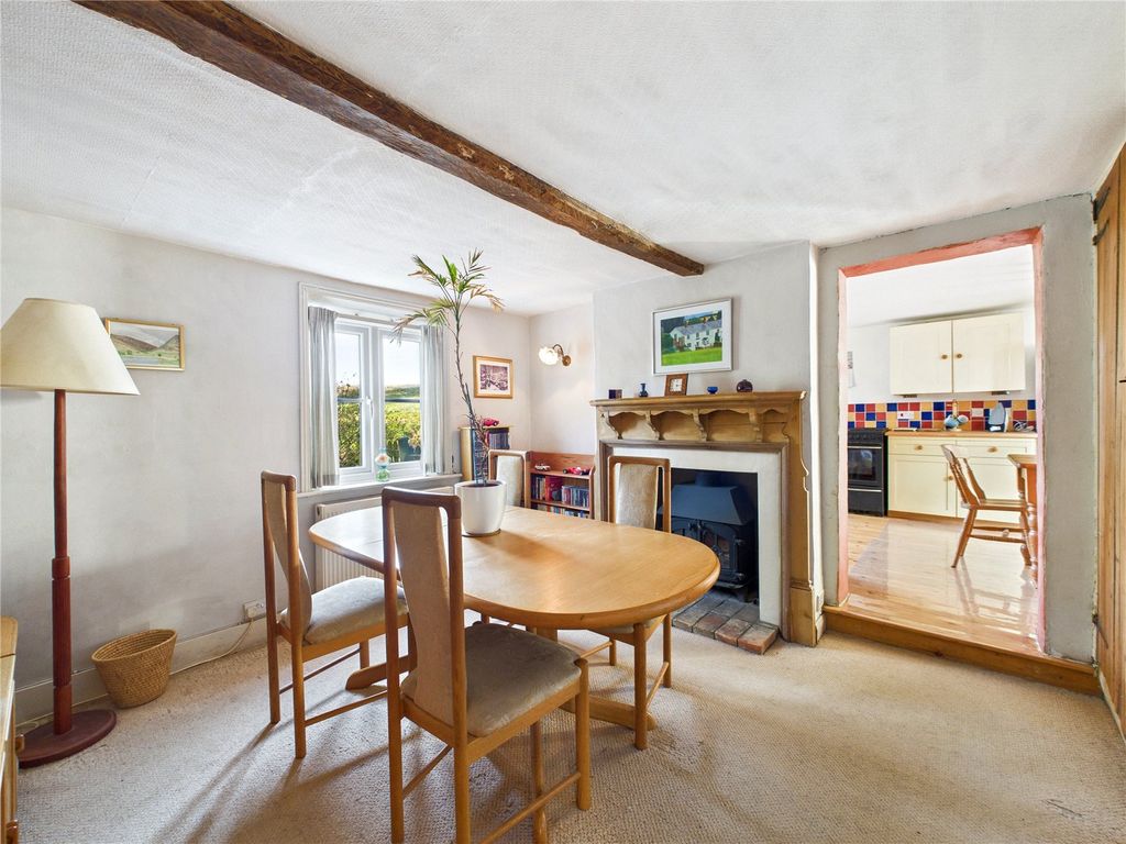 Property photo 3 of 20 Picture 3