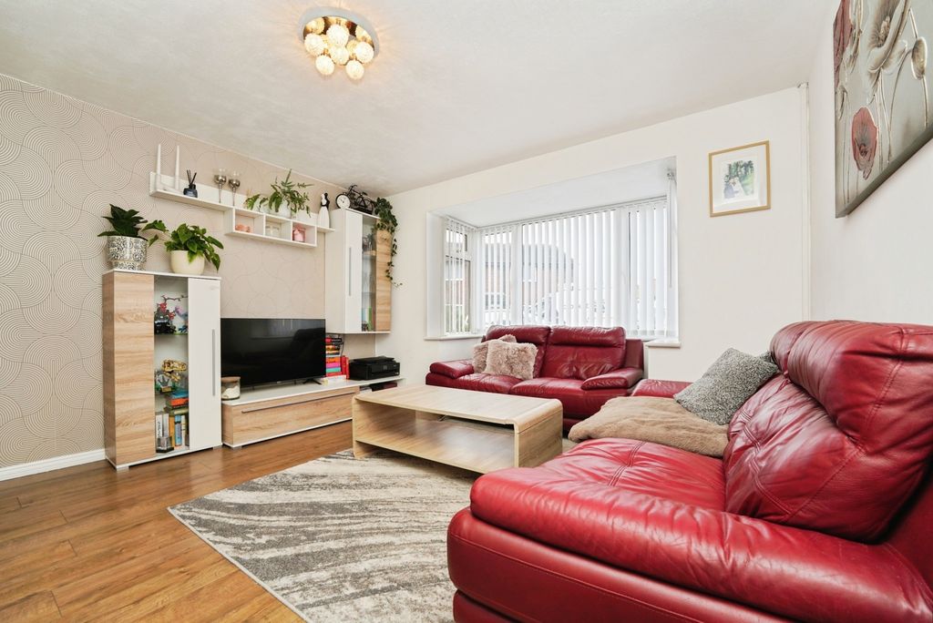 Property photo 2 of 15 Photo