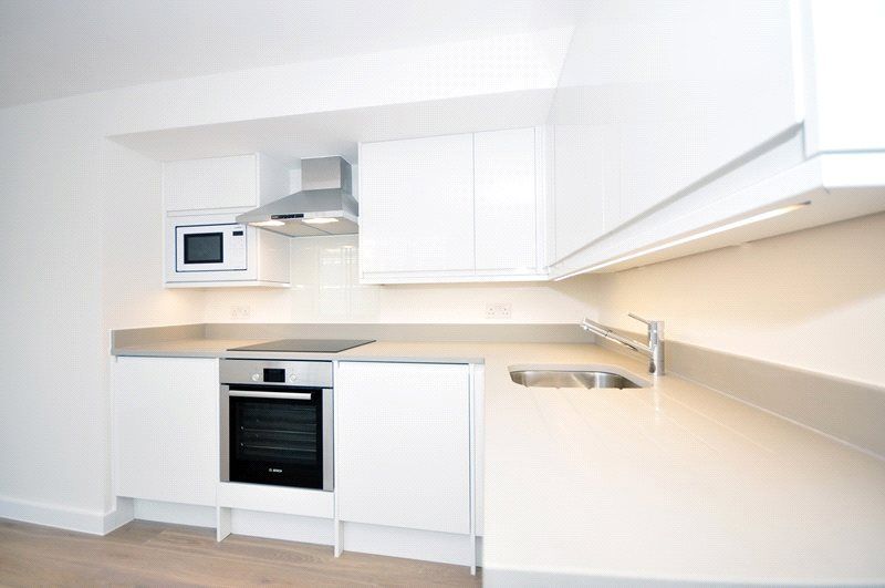 Property photo 2 of 8 Wellington Court