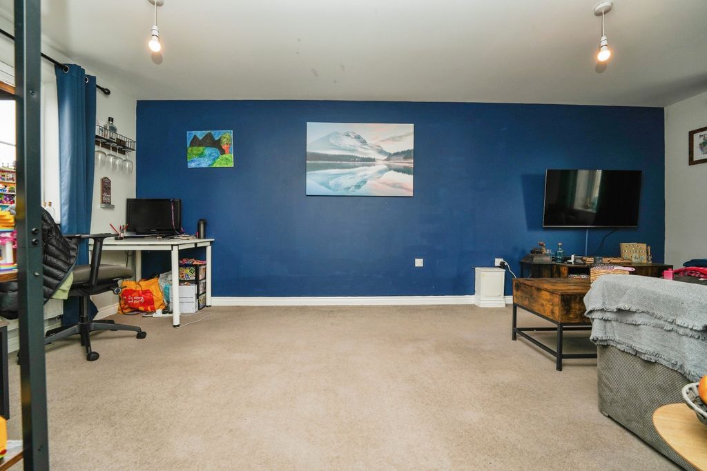 Property photo 3 of 11 Photography