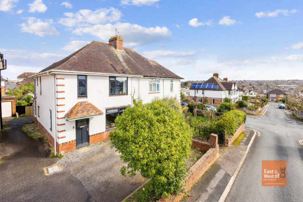 Property photo 1 of 11 Front Shot - No Bins