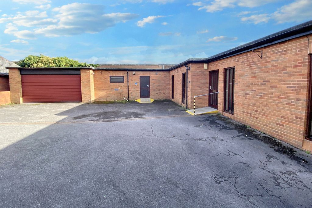 Property photo 2 of 21 Picture No. 37