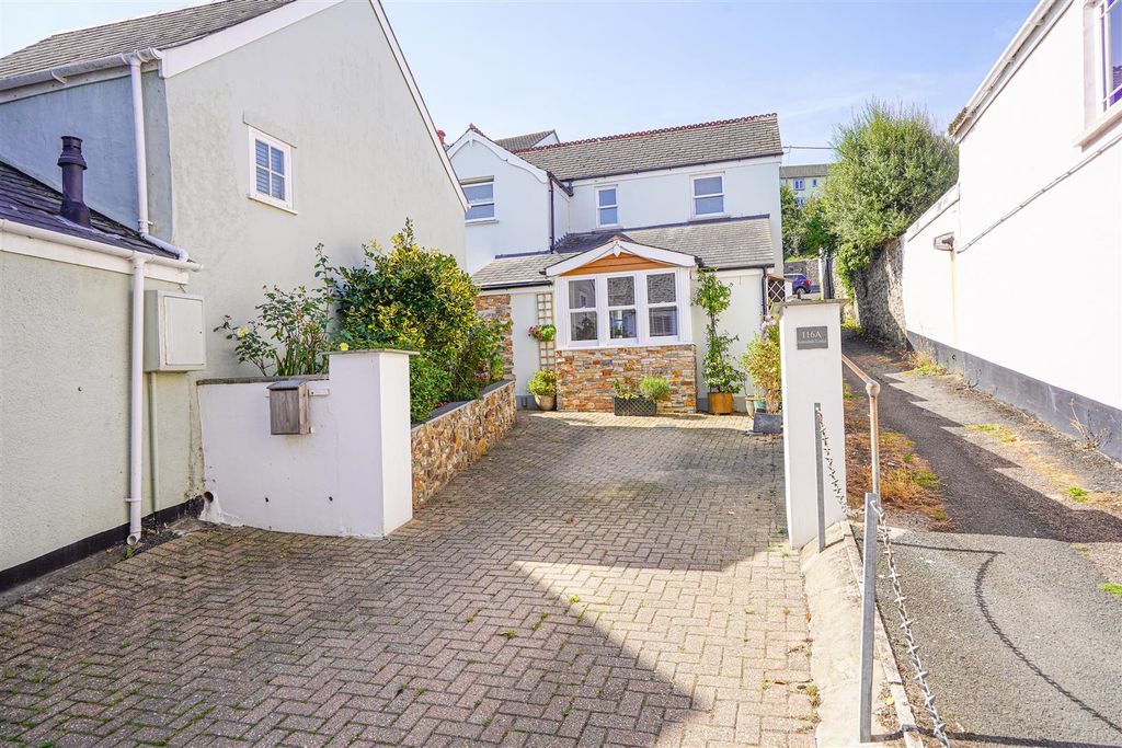 Property photo 1 of 28