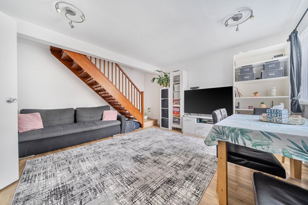 Property photo 2 of 18 Living Room