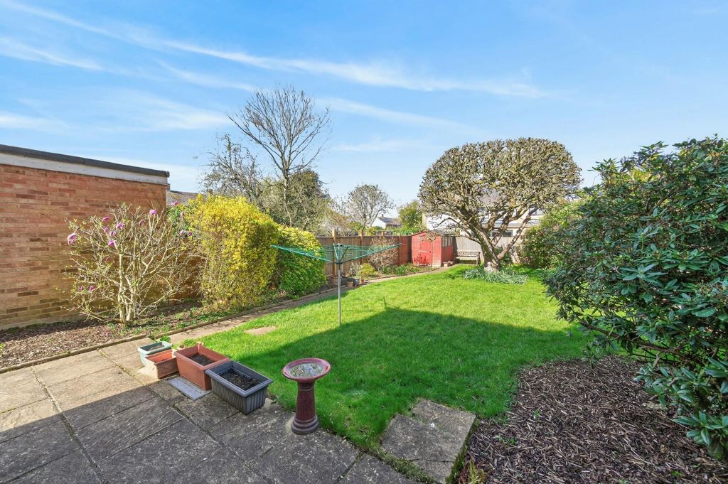 Property photo 2 of 20