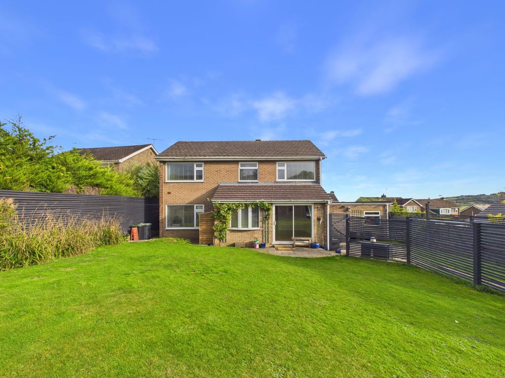 Property photo 1 of 34