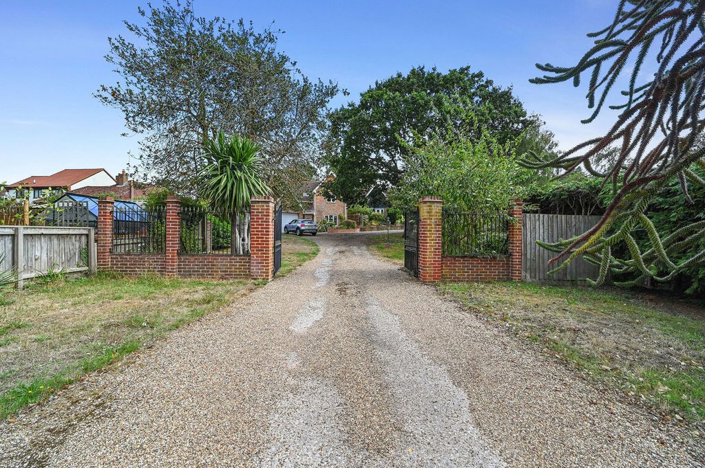 Property photo 3 of 30