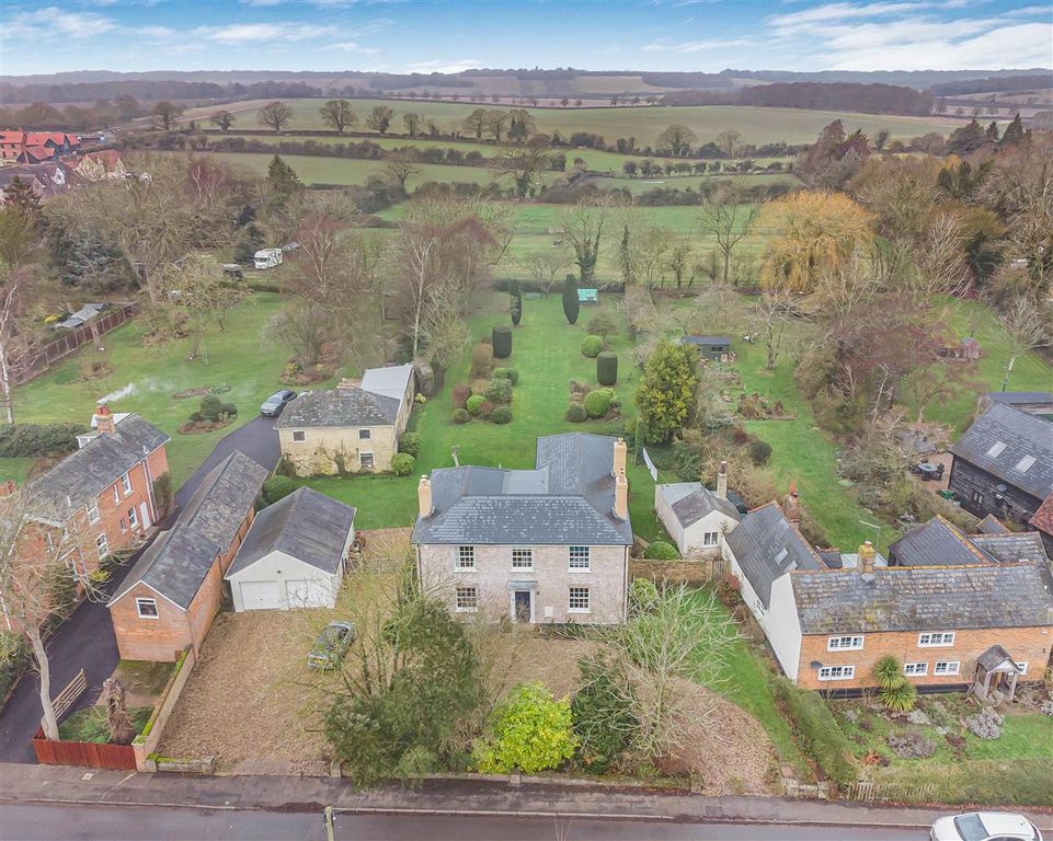 Property photo 2 of 38 24_70506-1.Jpg