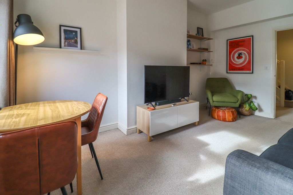 Property photo 2 of 15 4534935