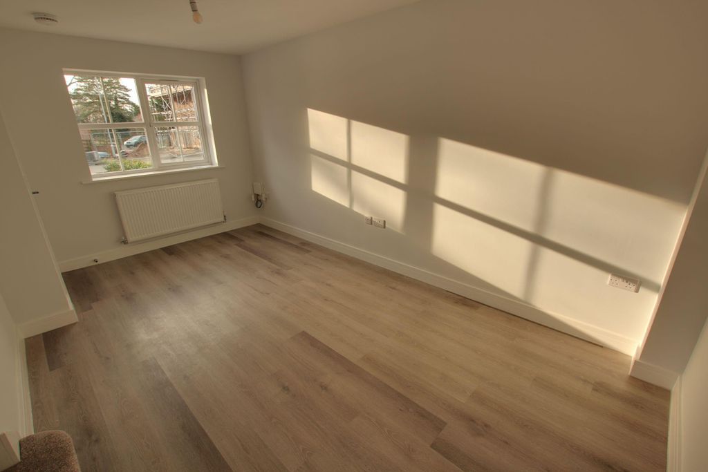 Property photo 2 of 10 Lounge