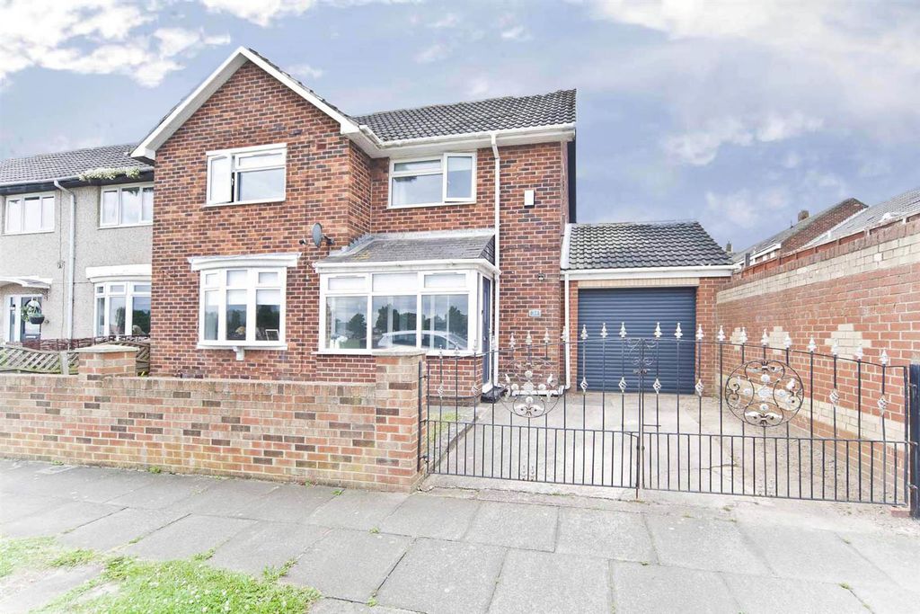 Property photo 1 of 27