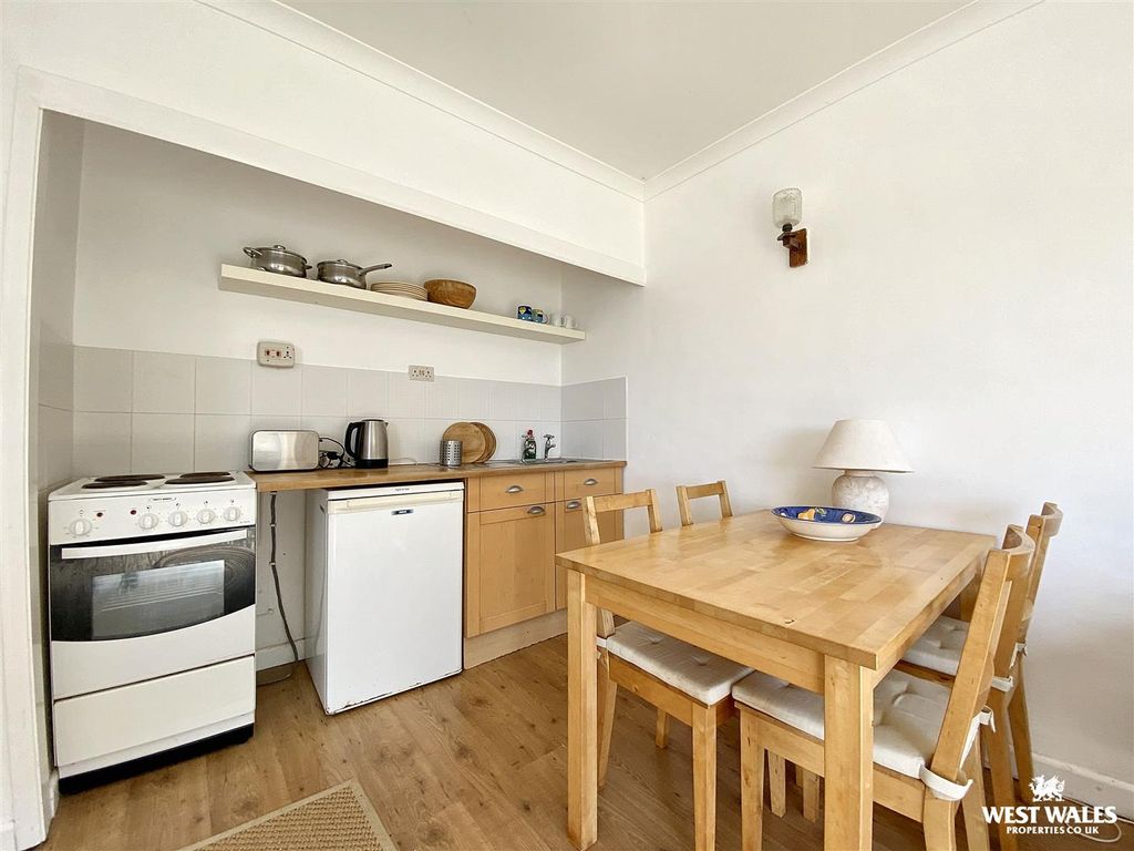 Additional image 6 of 2 bed flat for saleDevon Court, Freshwater East, Pembroke SA71