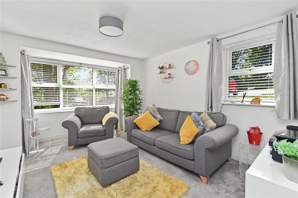 Property photo 2 of 15 Picture No. 05