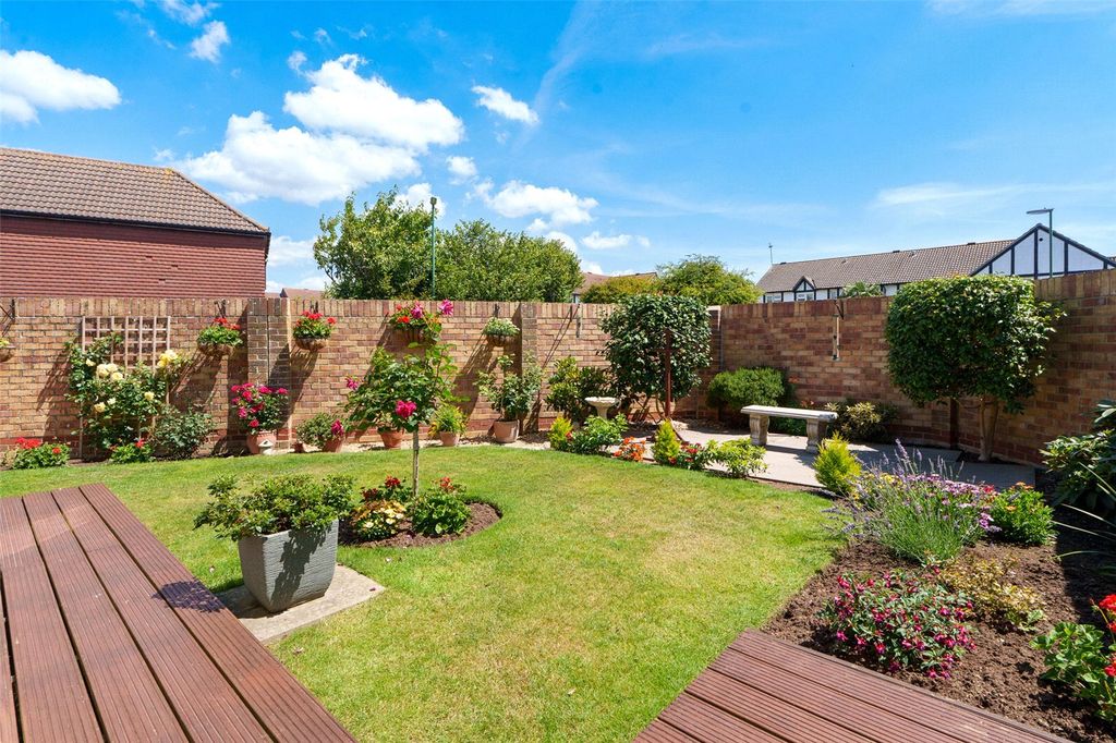 Property photo 2 of 19 Picture No. 04