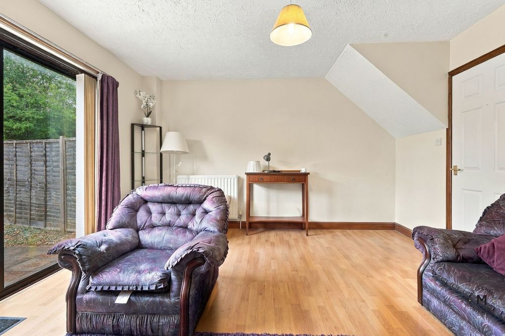 Property photo 3 of 13