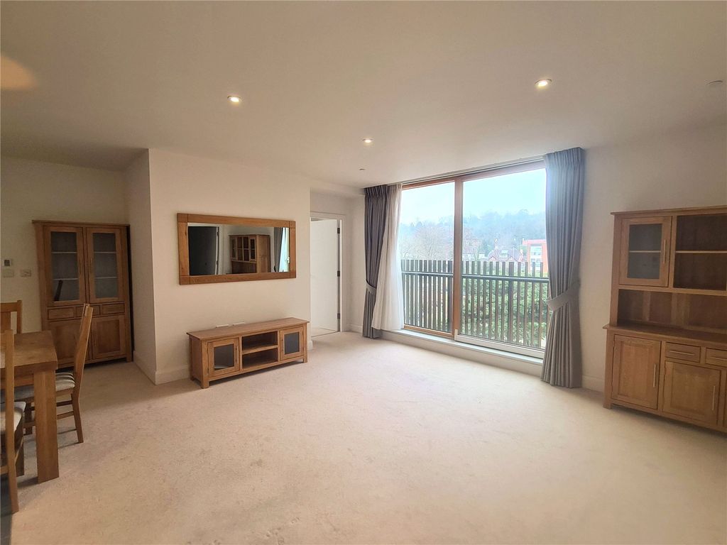 Property photo 2 of 12 Picture No. 10