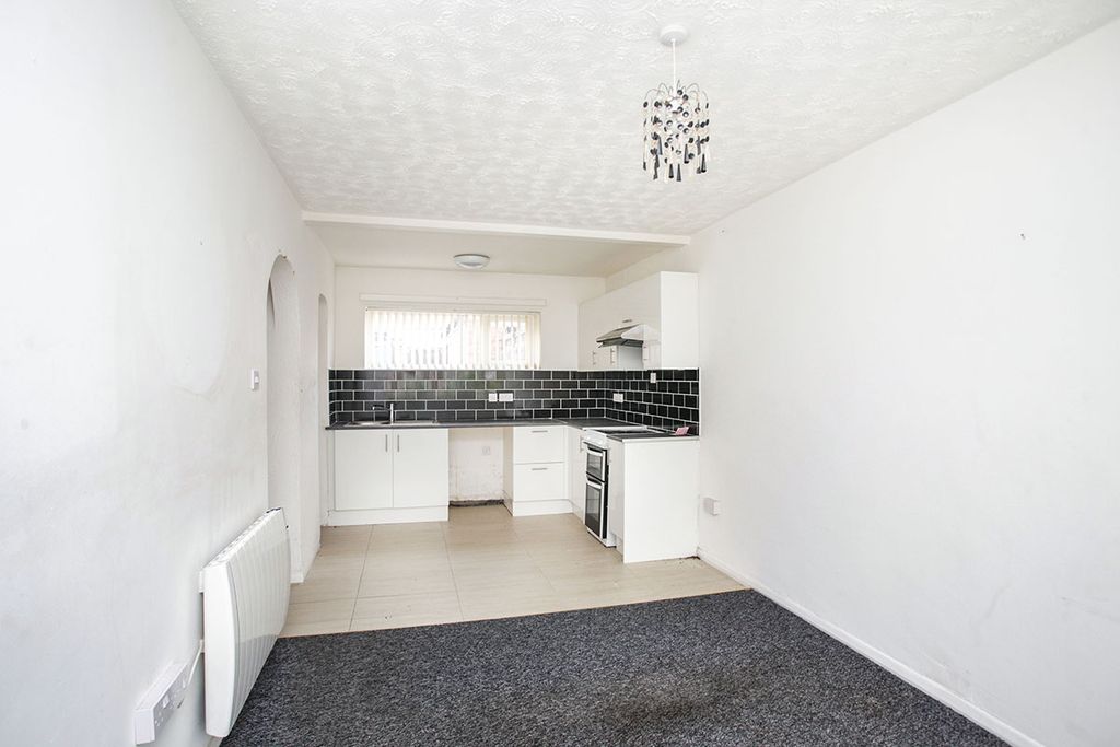 Property photo 3 of 8 Photography