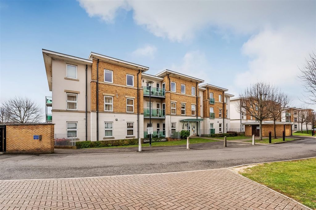 Property photo 1 of 17 Flat-6-Austen-Court-20.Jpg