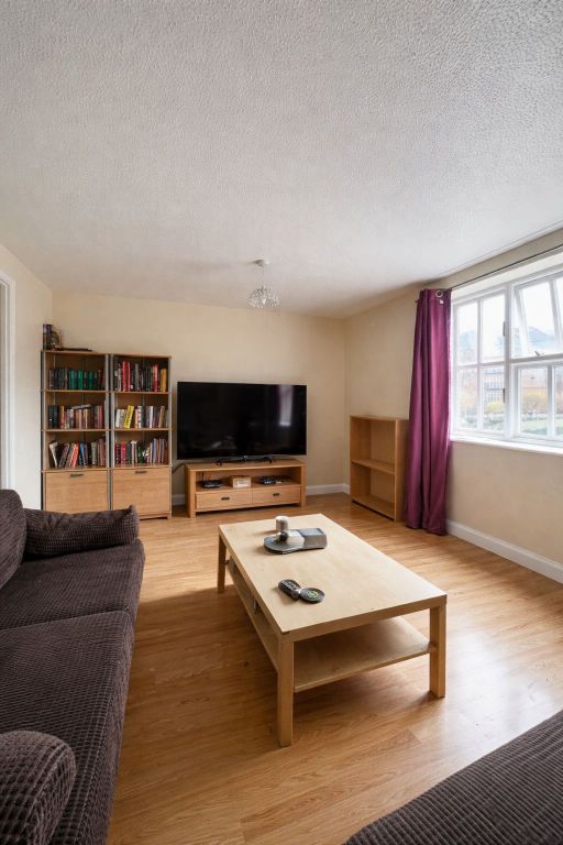 Property photo 3 of 8