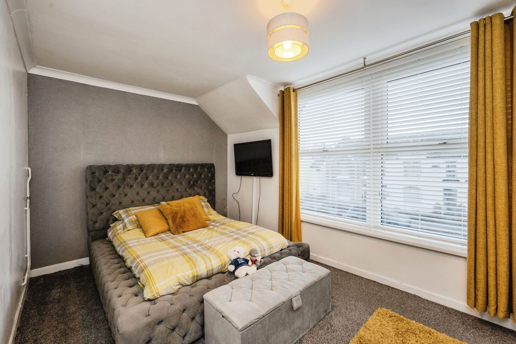 Property photo 3 of 17 Photography